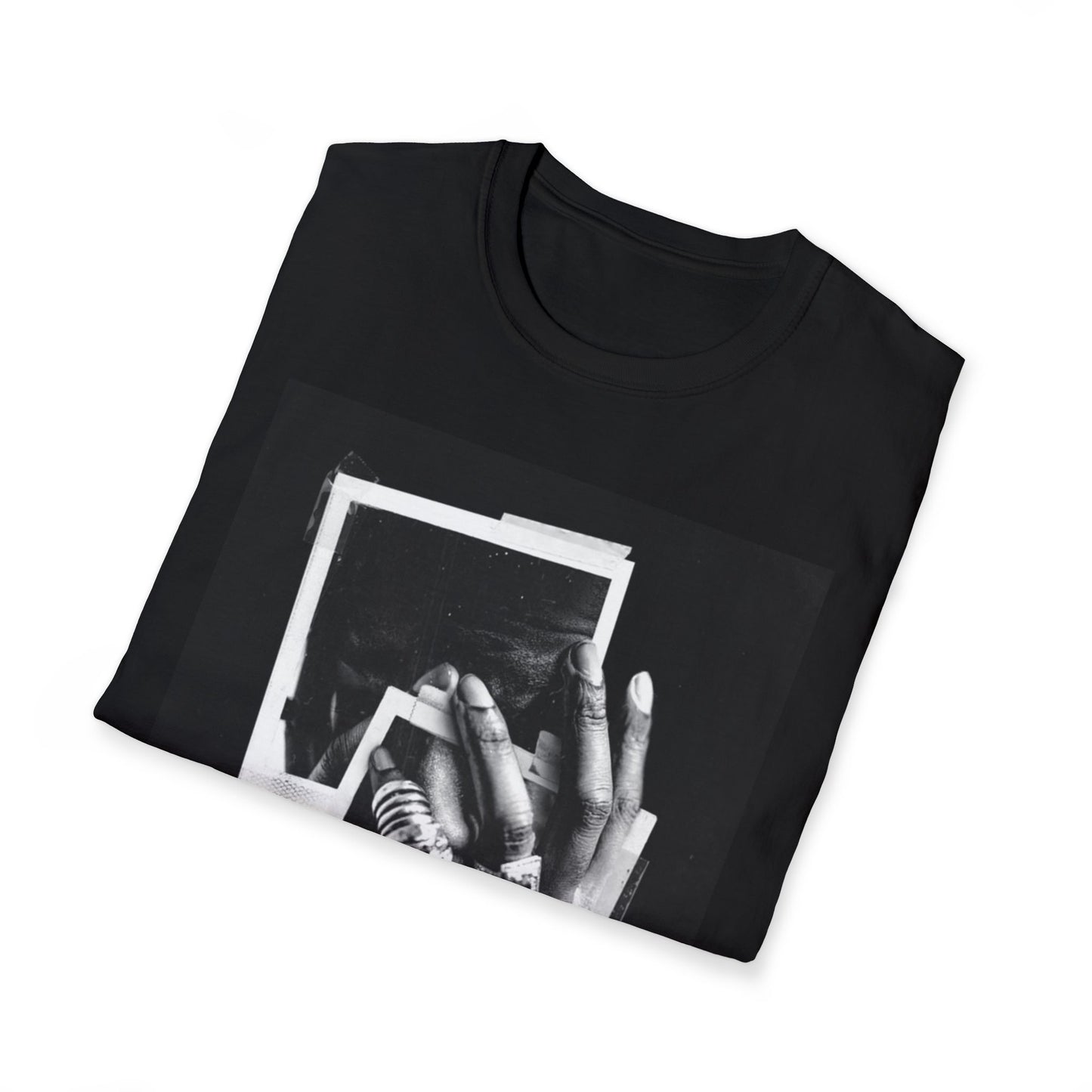 Minimalist Polaroid Photo Unisex T-Shirt - Vintage Style Shirt, Casual Wear, Photography Lover Gift, Everyday Fashion, Unique Graphic Tee