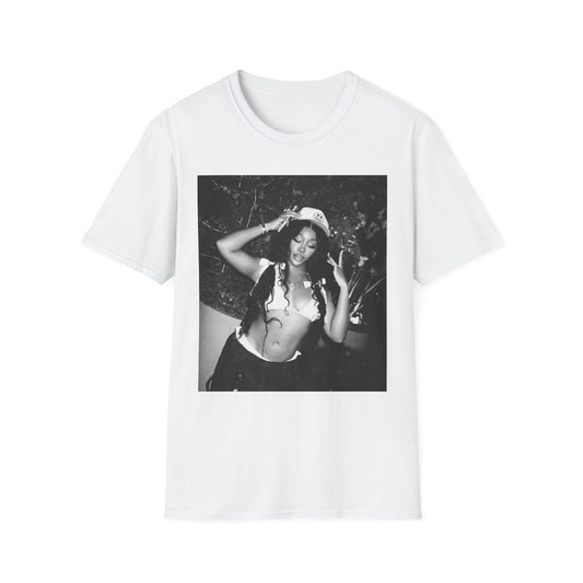 Vintage Vibes Unisex Softstyle T-Shirt, Retro Tee, Classic Shirt, Hipster Top, Nostalgic Fashion, Gift for Him or Her