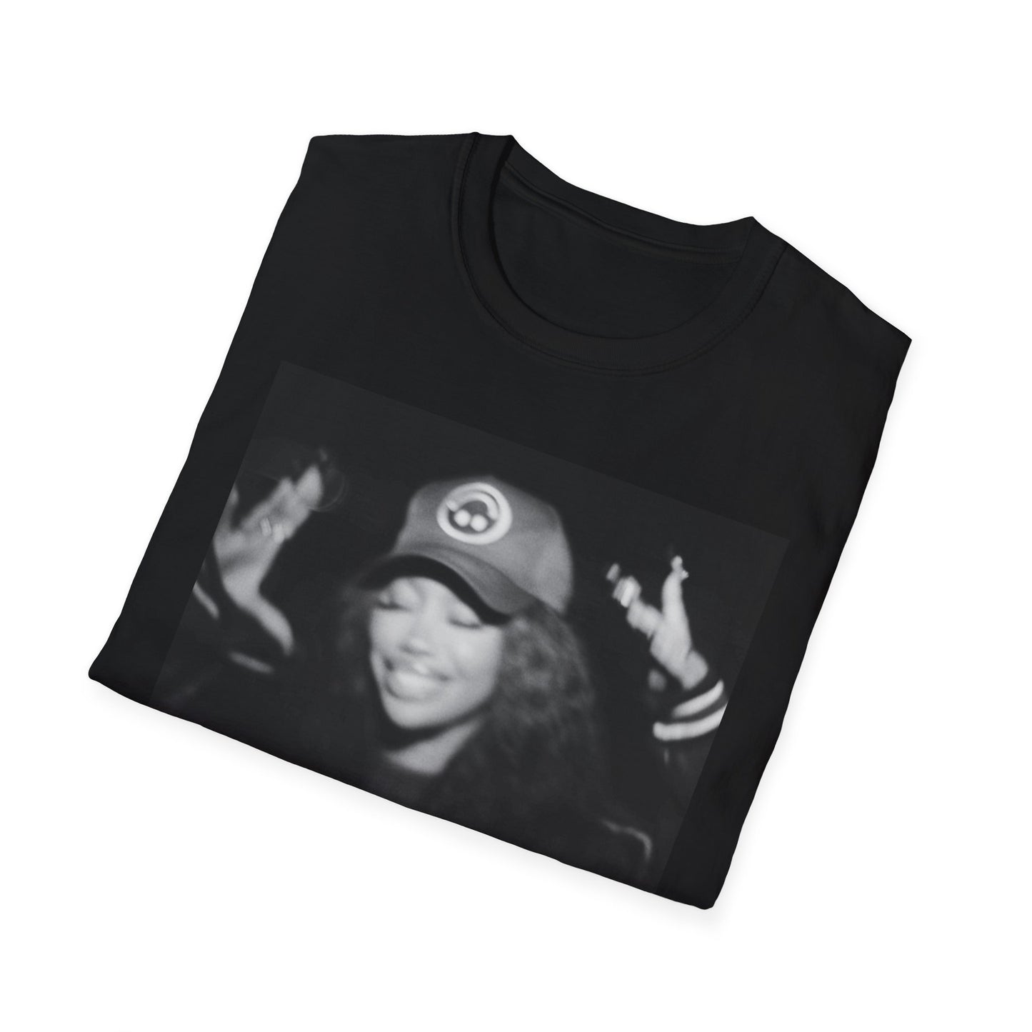 SZA Unisex Graphic T-Shirt with Vintage Vibe, Casual Wear, Streetwear Style, Gift for Music Lovers, Relaxed Fit, Cool Graphic Tee